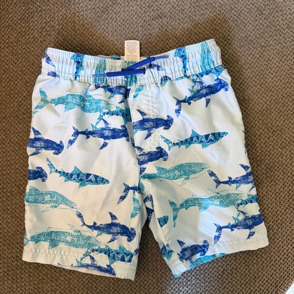 Boys Swim Trunks Lot of 3 4T & XS 4/5 Tropical Shark Palm Leaf Cat & Jack Carter - Picture 6 of 8